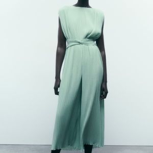 NWT Zara Knotted Waist Pleated Jumpsuit